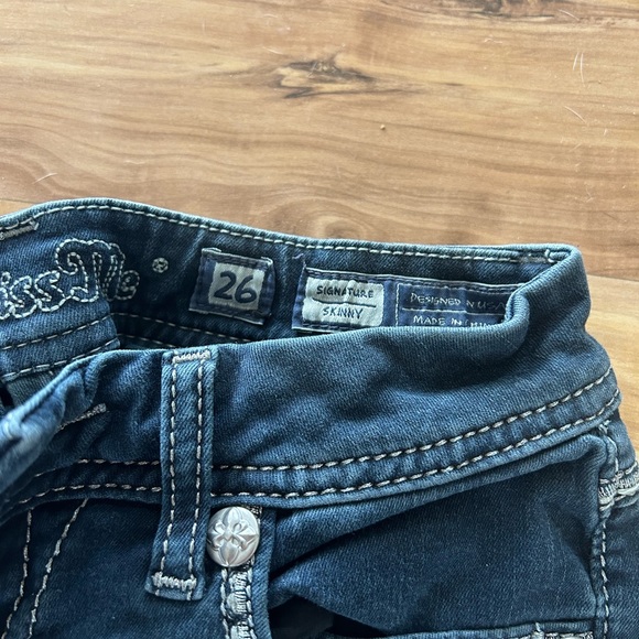 Miss Me Skinny Jeans - Picture 2 of 3